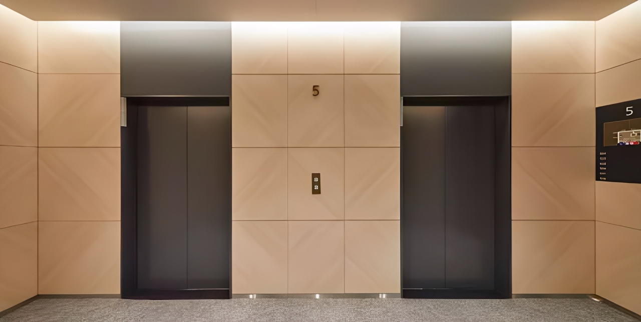 エレベーター意匠工事